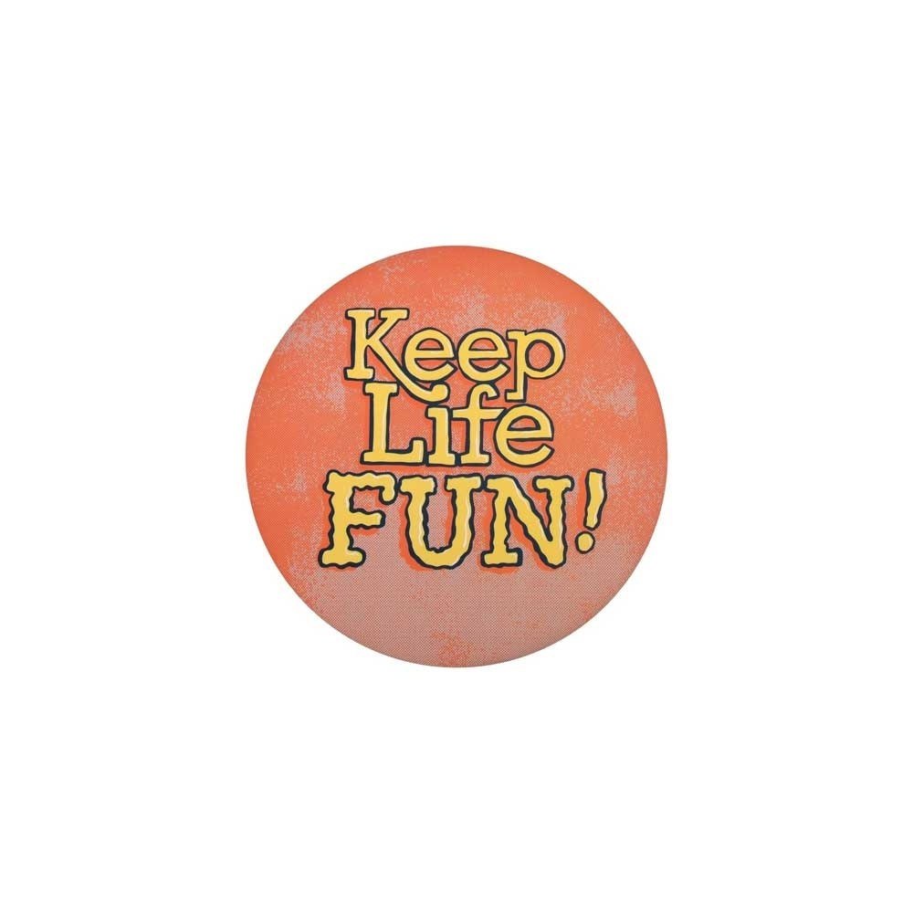 Pomarańczowe frisbee Waboba Wingman z napisem Keep Life Fun do zabawy na świeżym powietrzu