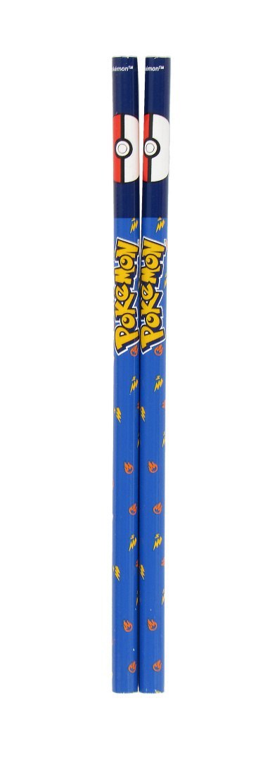 Blaue Bleistifte mit Pokémon-Motiv und Pokémon-Logo auf blauem Hintergrund, Pokémon-Mäppchen mit Zubehör.