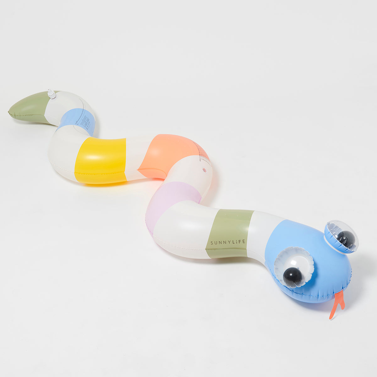 Inflatable sprinkler – Into the Wild