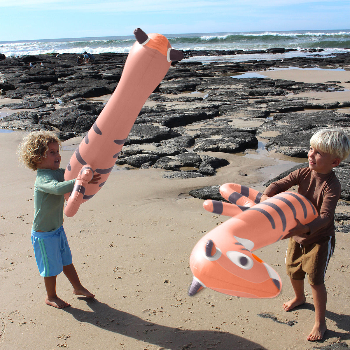Inflatable swimming noodles – Tino the Tiger (2 pcs)