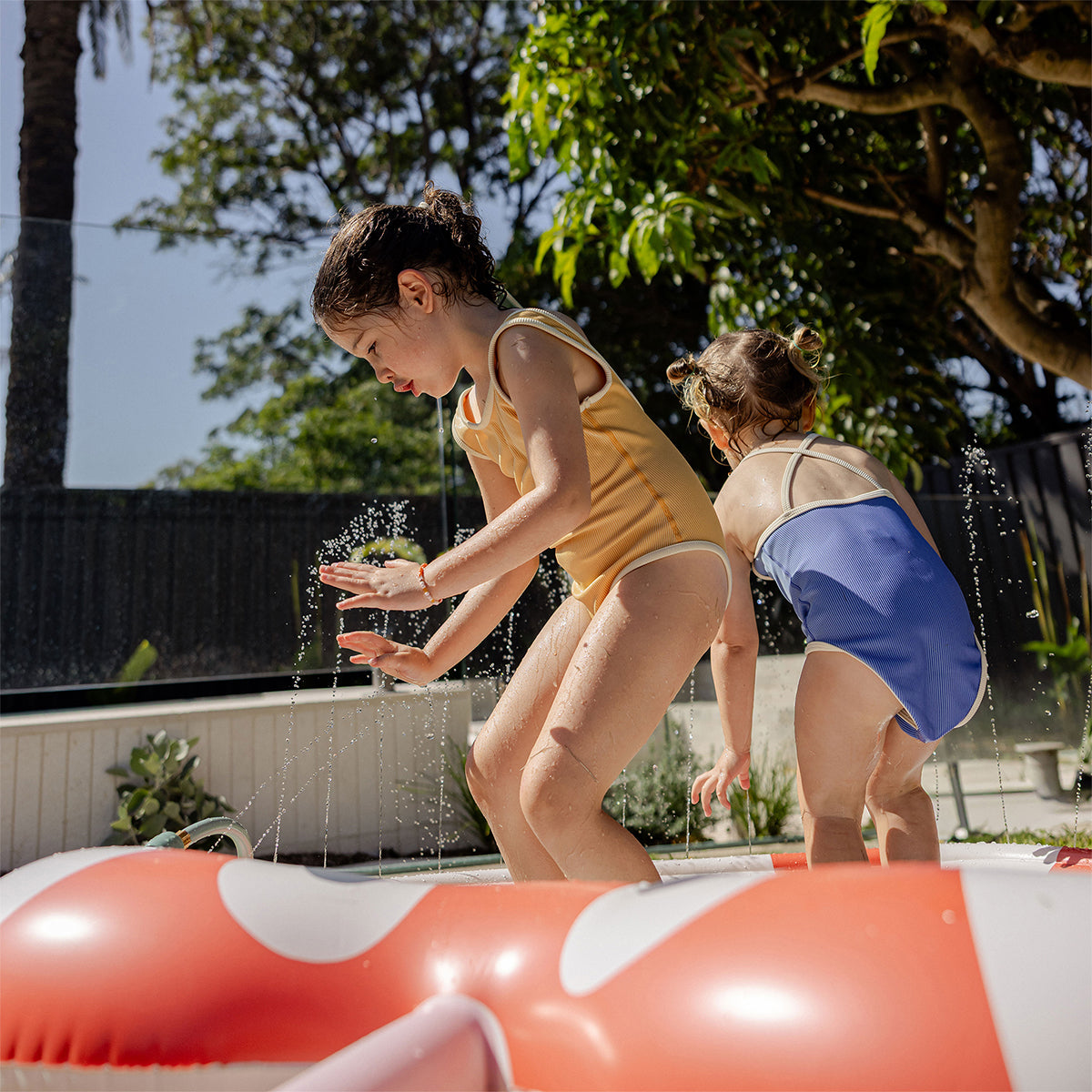 Sprinkler mat for kids – Poppy the Peach
