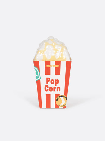 Skarpetki popcorn WABOBA AB w opakowaniu przypominającym pudełko popcornu