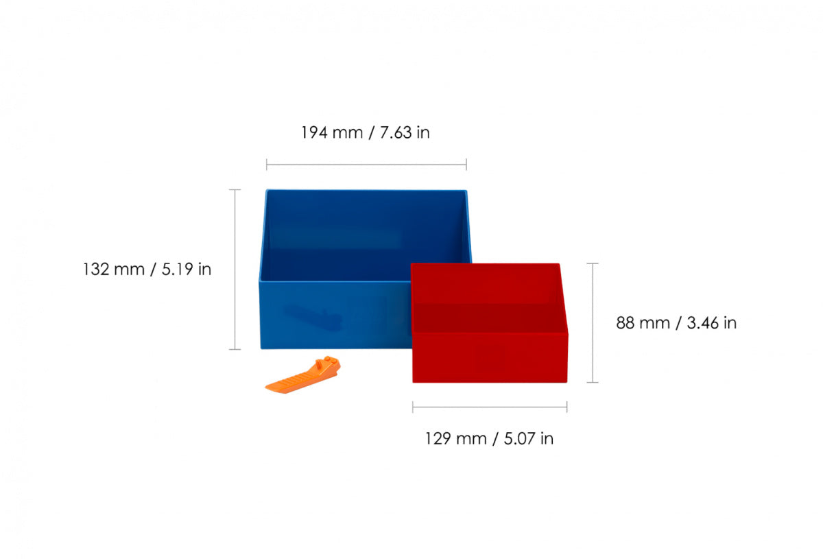 Zestaw szufelek LEGO w kolorze czerwonym i niebieskim z wymiarami produktu