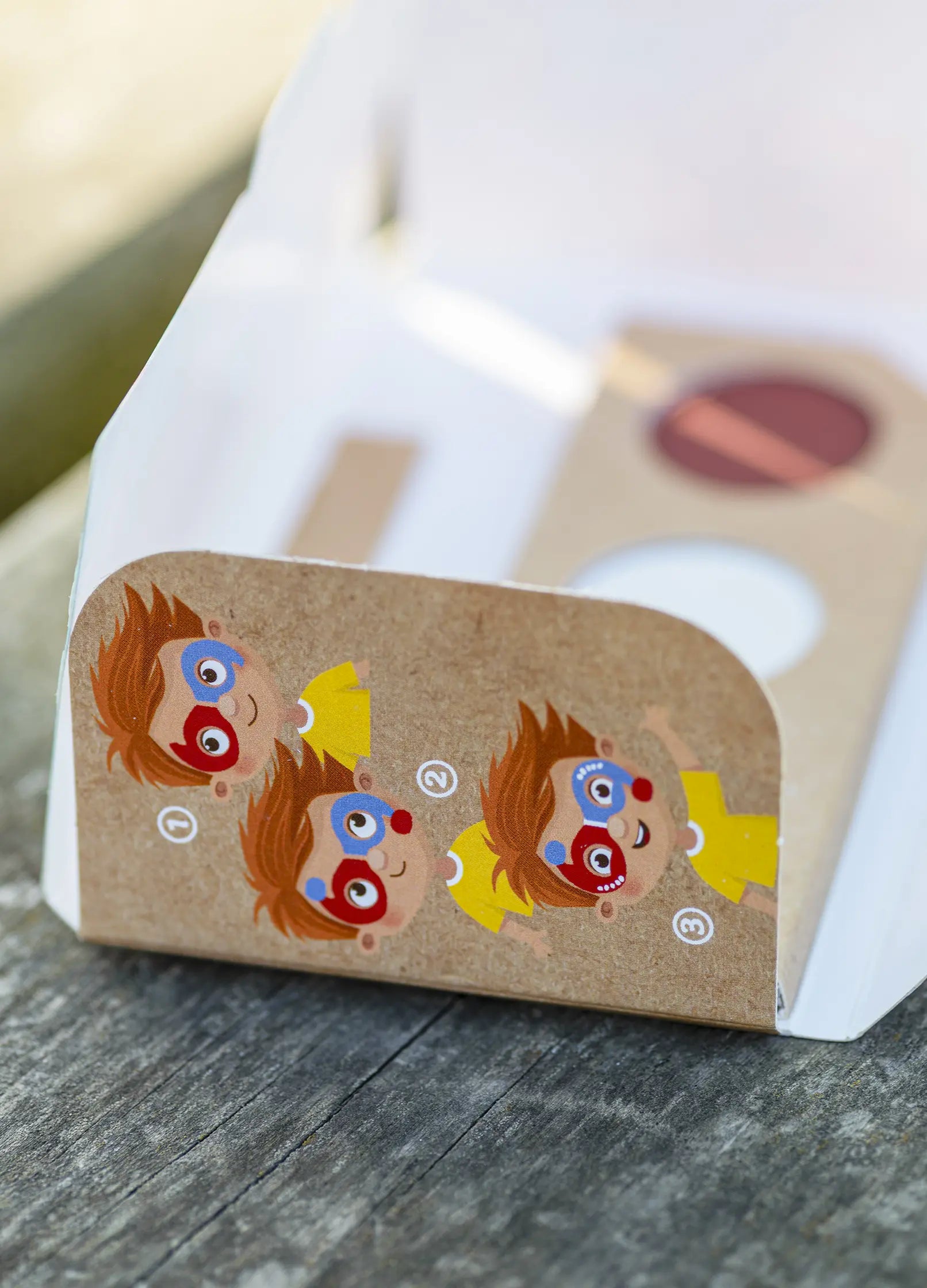 Zestaw do malowania twarzy dla dzieci Yamann z kolorowymi farbami i instrukcjami